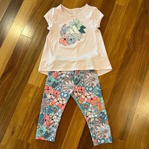Girls Adidas Athletic Flowered Matching Capri Set Size 6X - Like New!